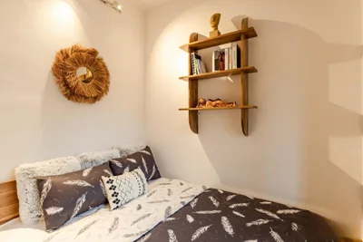 Sunny Old Quarter Apartment near Train Street - Big Balcony, Kitchen- Self Check-in – Photos 13